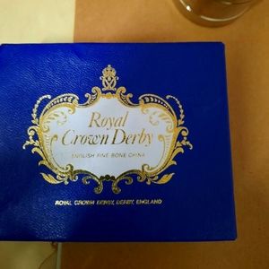Royal crowne derby tray
